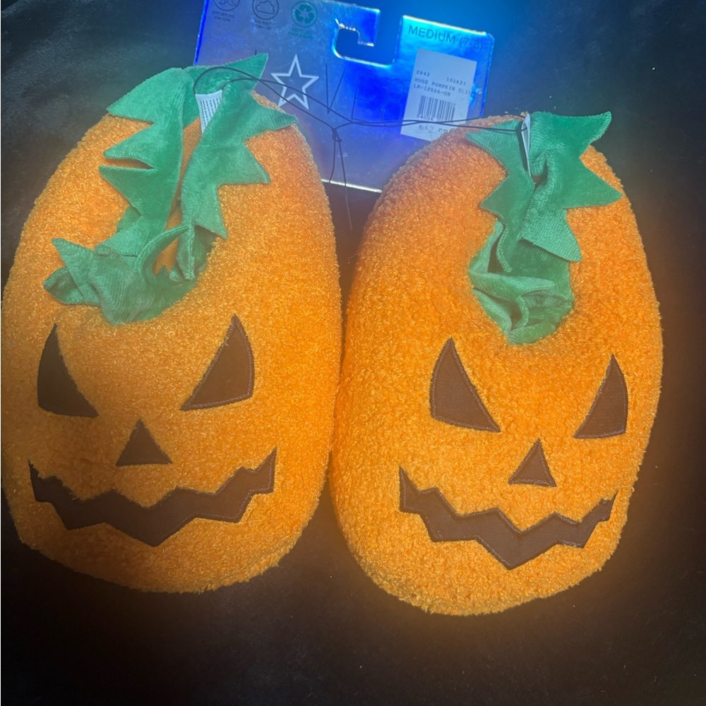 Love Pumpkin Slippers in Orange and Green